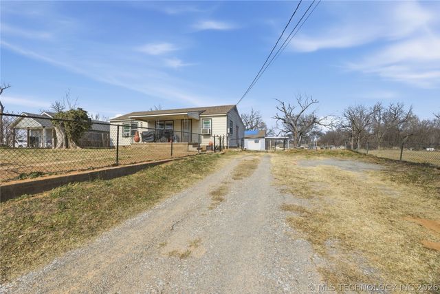 7905 W 17th Street, Sand Springs, OK 74127