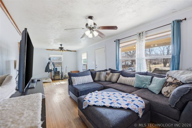 7905 W 17th Street, Sand Springs, OK 74127