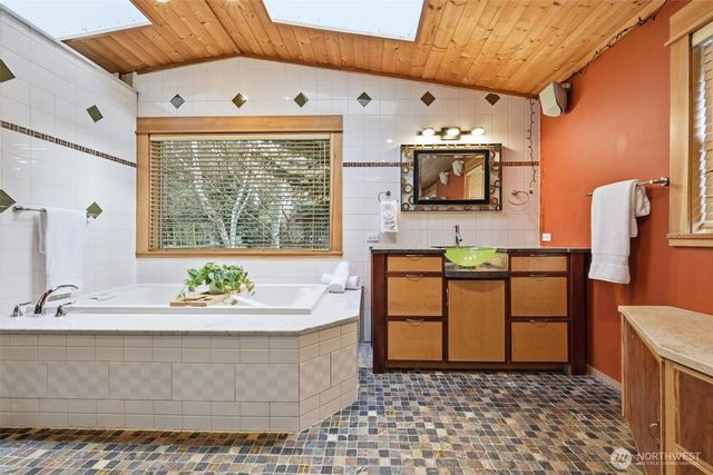 22407 87th Avenue W, Edmonds, WA 98026