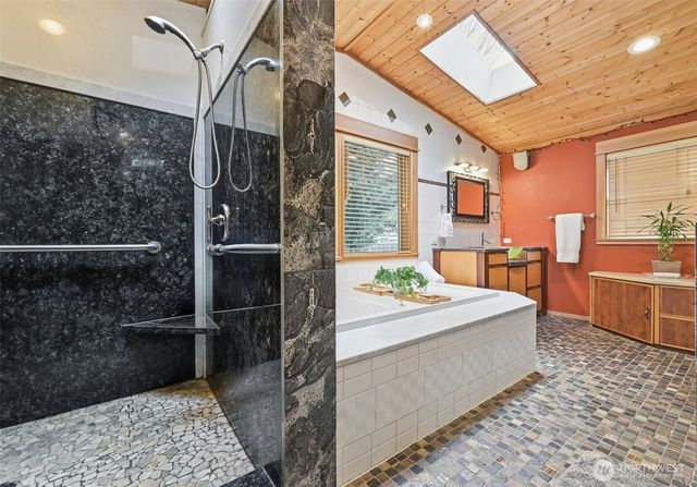 22407 87th Avenue W, Edmonds, WA 98026