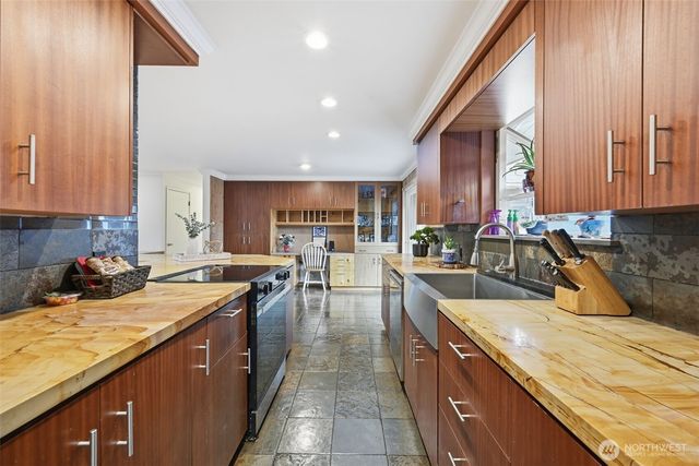 22407 87th Avenue W, Edmonds, WA 98026