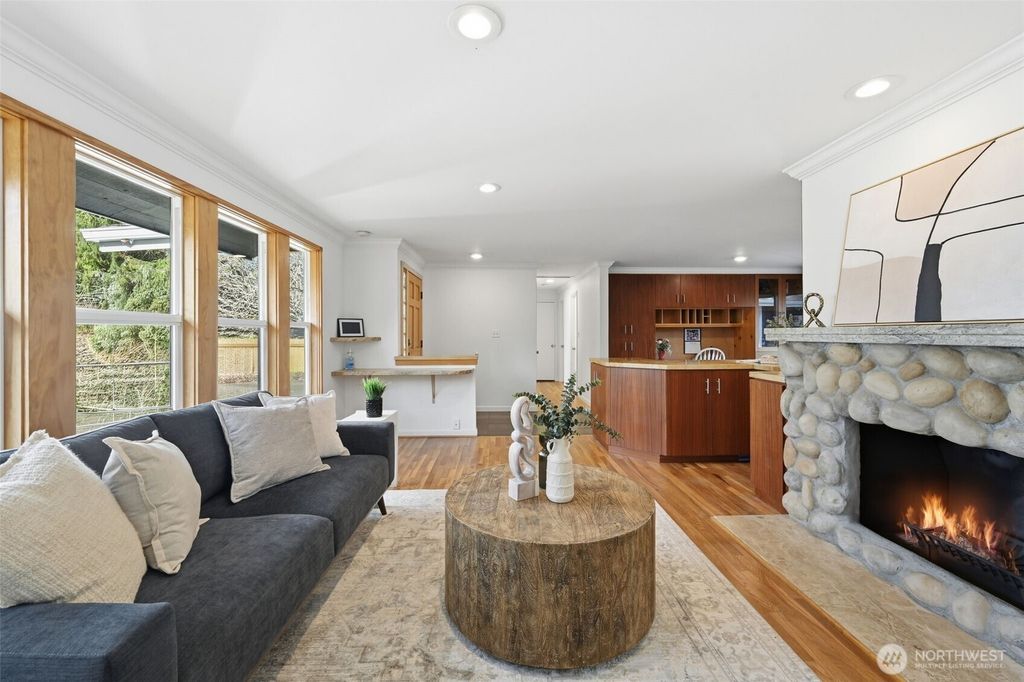 22407 87th Avenue W, Edmonds, WA 98026