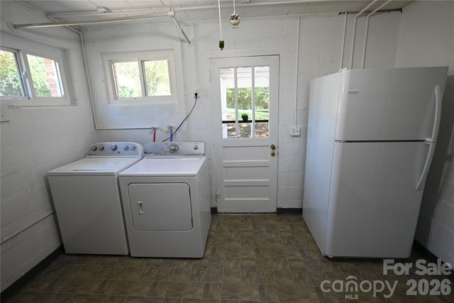 105 Owens Avenue NE, Drexel, NC 28690