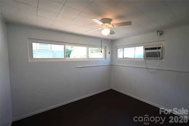 105 Owens Avenue NE, Drexel, NC 28690