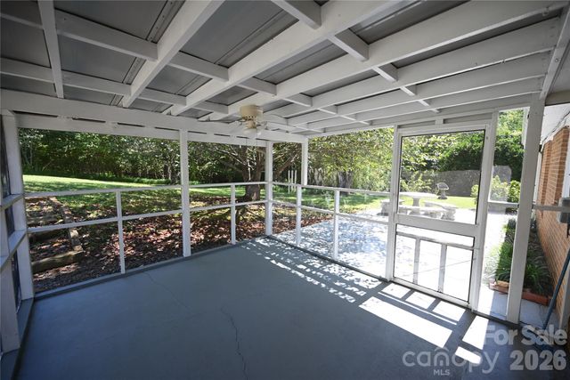 105 Owens Avenue NE, Drexel, NC 28690