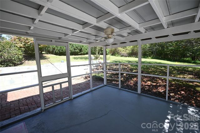 105 Owens Avenue NE, Drexel, NC 28690