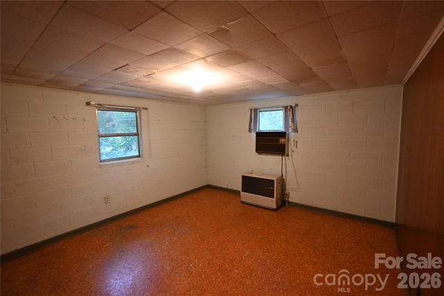 105 Owens Avenue NE, Drexel, NC 28690