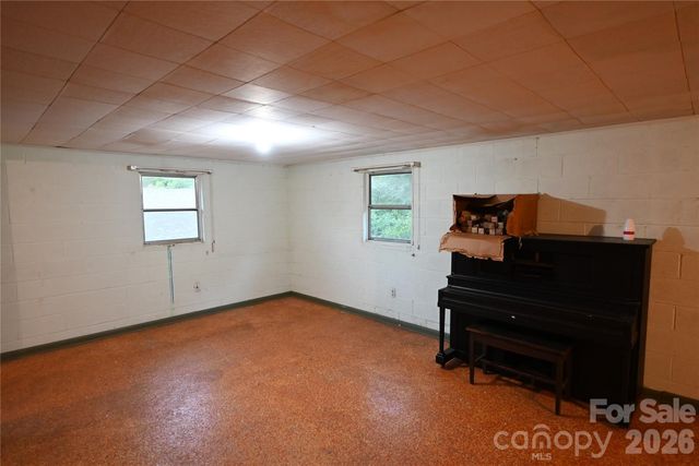 105 Owens Avenue NE, Drexel, NC 28690