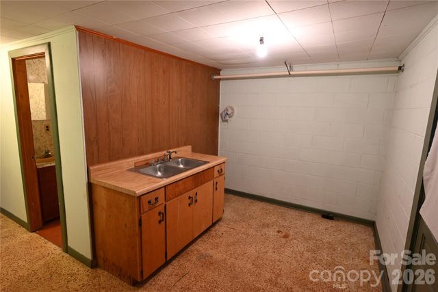 105 Owens Avenue NE, Drexel, NC 28690
