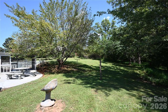 105 Owens Avenue NE, Drexel, NC 28690