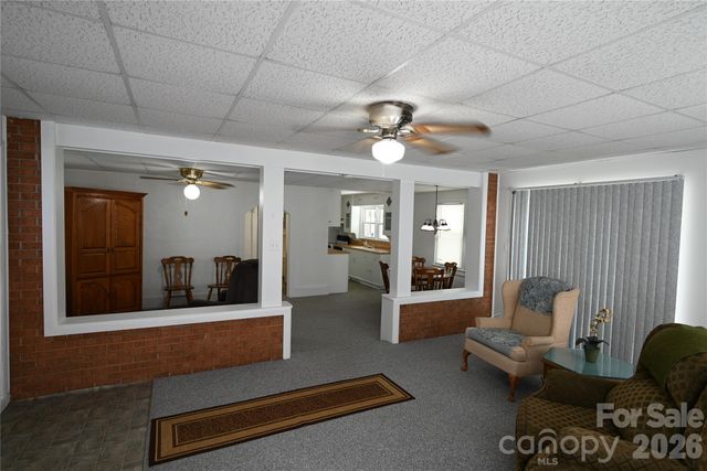 105 Owens Avenue NE, Drexel, NC 28690