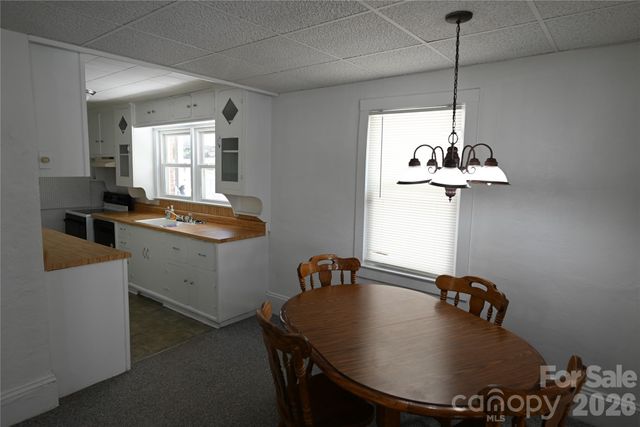 105 Owens Avenue NE, Drexel, NC 28690