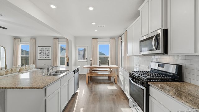 117 Sailors Way, Cibolo, TX 78108