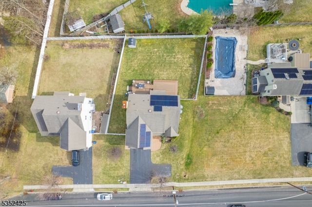 408 Old Georges Rd, North Brunswick Twp., NJ 08902