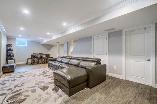 408 Old Georges Rd, North Brunswick Twp., NJ 08902