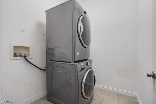 408 Old Georges Rd, North Brunswick Twp., NJ 08902