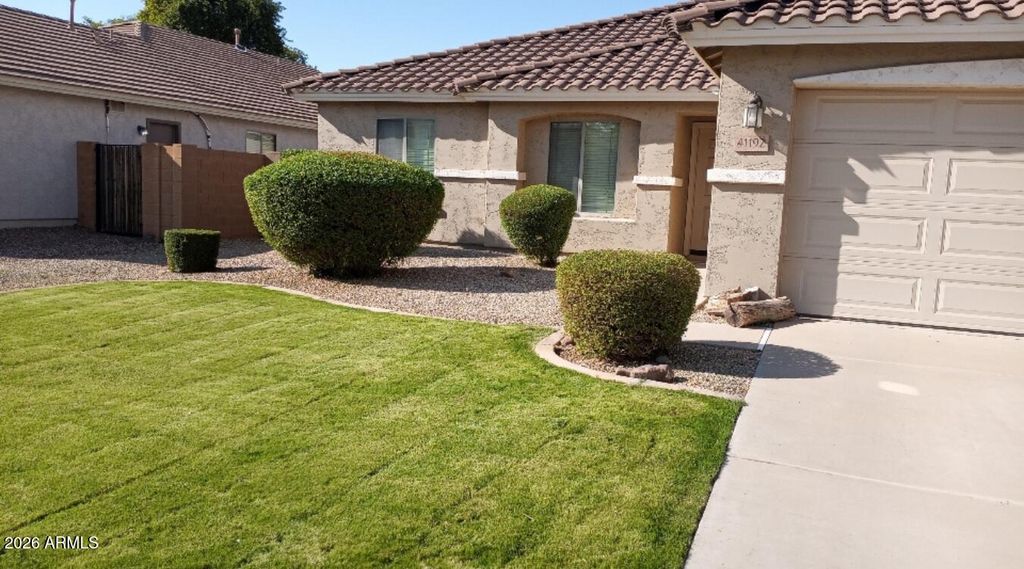 Image 1 of property listing at 41192 N VINE Avenue, San Tan Valley, AZ 85140