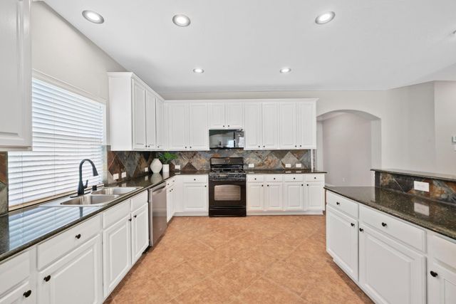 8523 Sweetstone Field Court, Cypress, TX 77433