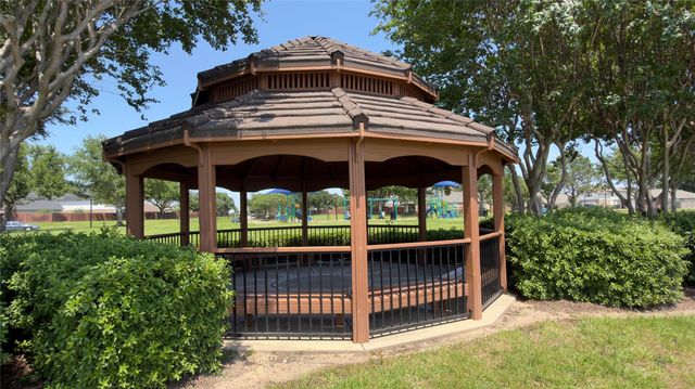 8523 Sweetstone Field Court, Cypress, TX 77433