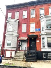 30 Astor St, Newark City, NJ 07114