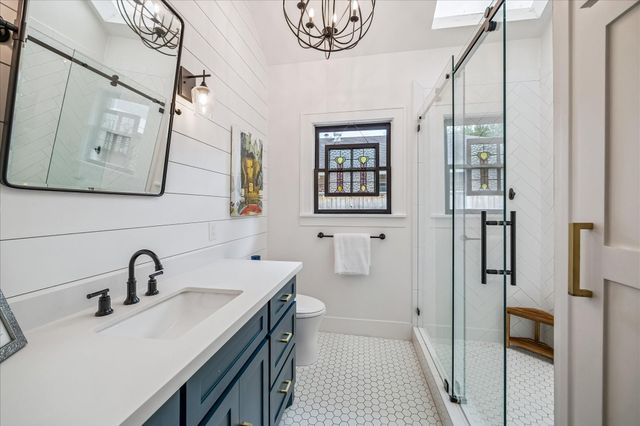 943 Teetshorn Street, Houston, TX 77009