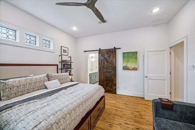 943 Teetshorn Street, Houston, TX 77009