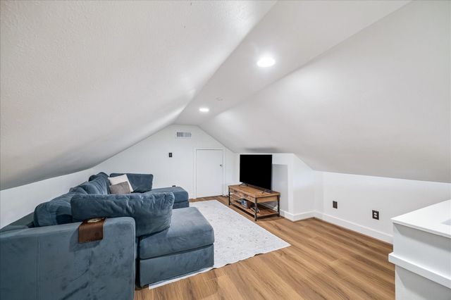 943 Teetshorn Street, Houston, TX 77009