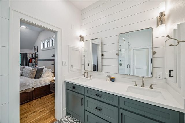 943 Teetshorn Street, Houston, TX 77009