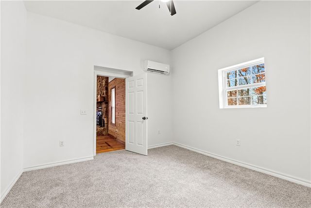 6601 Essies Lane, Everton, AR 72633