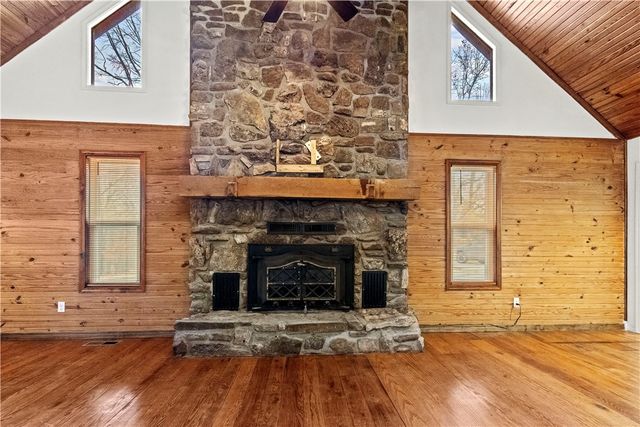 6601 Essies Lane, Everton, AR 72633