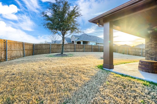 8828 Cassidy Lane, Aubrey, TX 76227