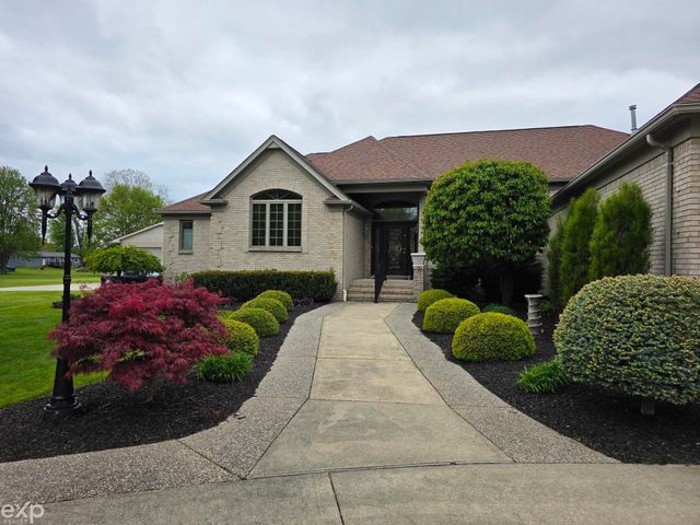 53203 Foss Road, Macomb Twp, MI 48042