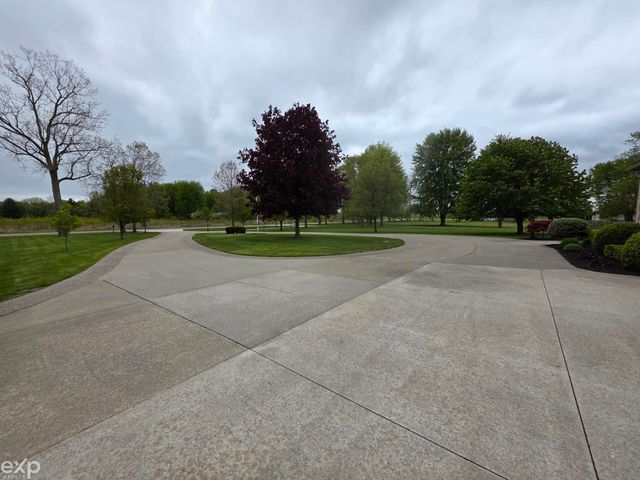 53203 Foss Road, Macomb Twp, MI 48042