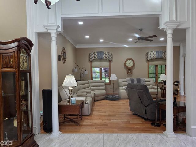 53203 Foss Road, Macomb Twp, MI 48042
