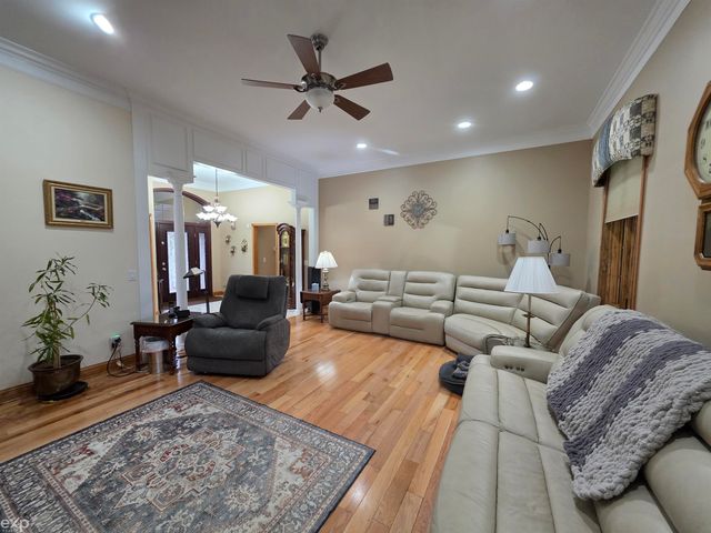 53203 Foss Road, Macomb Twp, MI 48042