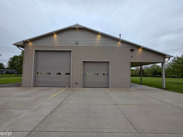 53203 Foss Road, Macomb Twp, MI 48042