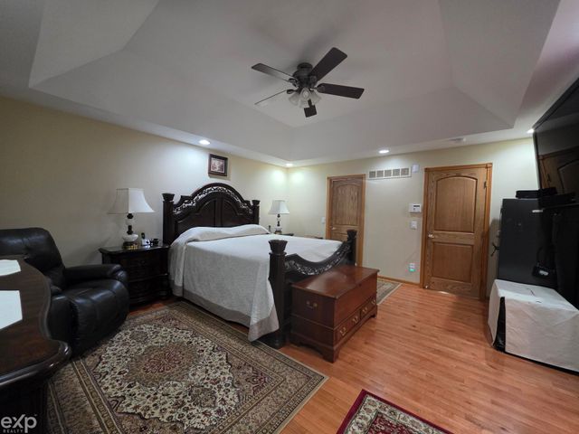 53203 Foss Road, Macomb Twp, MI 48042