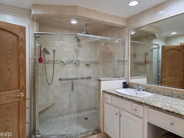 53203 Foss Road, Macomb Twp, MI 48042