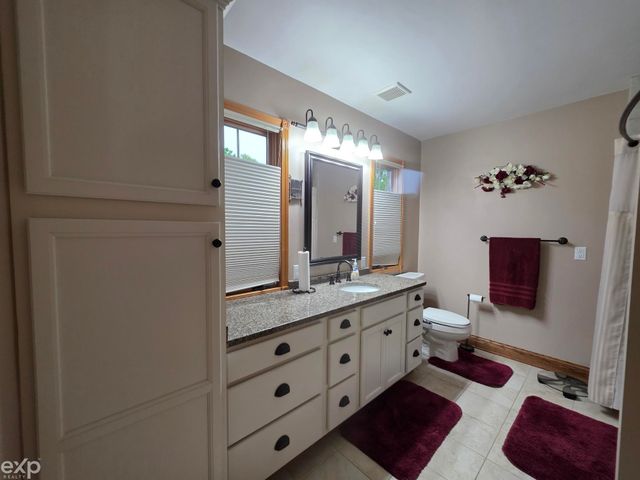 53203 Foss Road, Macomb Twp, MI 48042