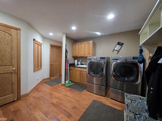 53203 Foss Road, Macomb Twp, MI 48042