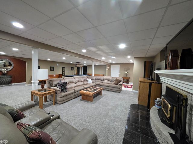53203 Foss Road, Macomb Twp, MI 48042