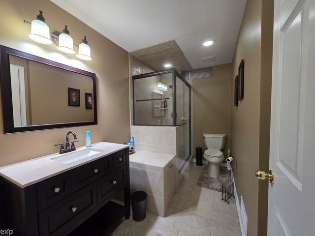 53203 Foss Road, Macomb Twp, MI 48042