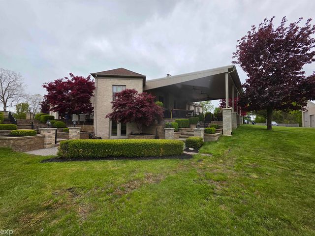 53203 Foss Road, Macomb Twp, MI 48042
