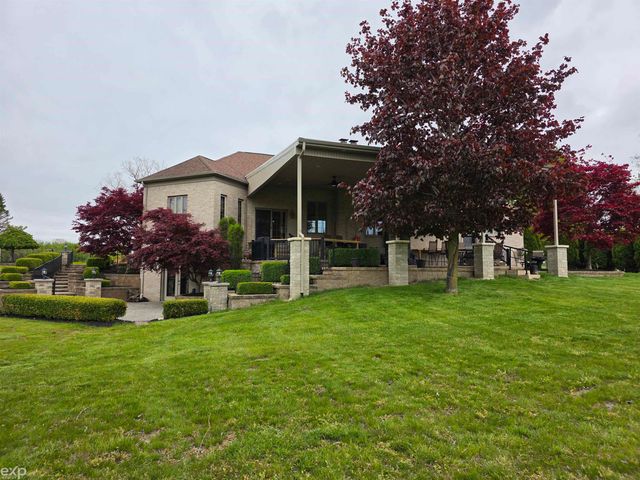 53203 Foss Road, Macomb Twp, MI 48042
