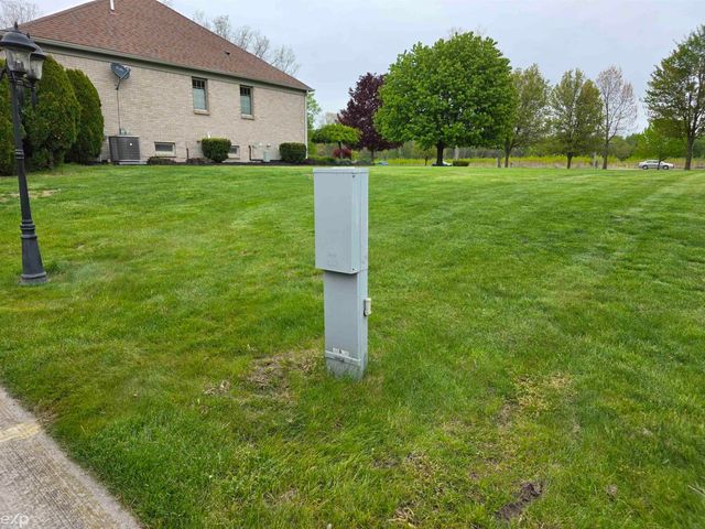 53203 Foss Road, Macomb Twp, MI 48042