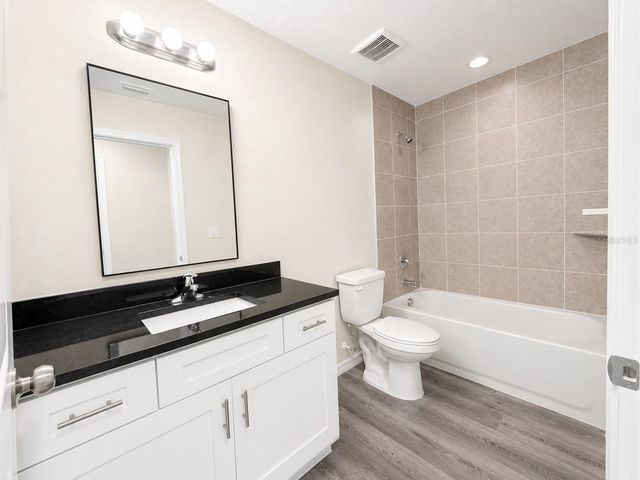 4349 CAMBIO GARDENS CT, Tampa, FL 33610