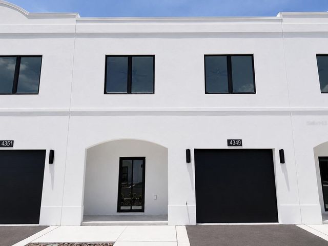 4349 CAMBIO GARDENS CT, Tampa, FL 33610