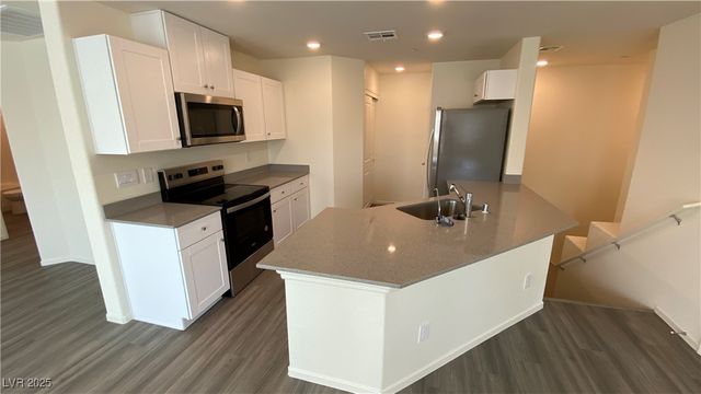 7850 Aurora Sky Street, North Las Vegas, NV 89084