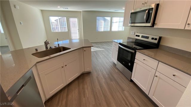 7850 Aurora Sky Street, North Las Vegas, NV 89084