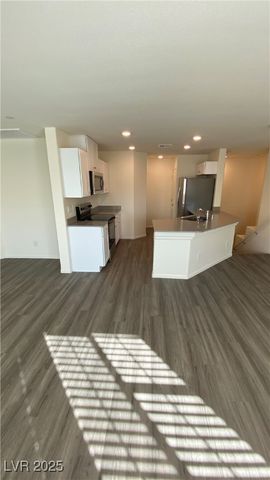 7850 Aurora Sky Street, North Las Vegas, NV 89084